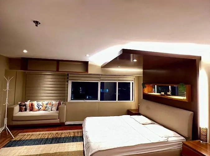 Luxx Suites Bgc